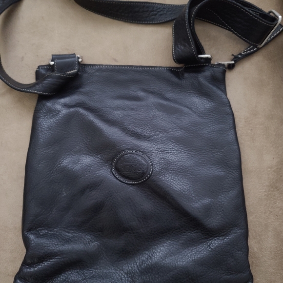 Roots Bags Roots Messenger Bag Poshmark